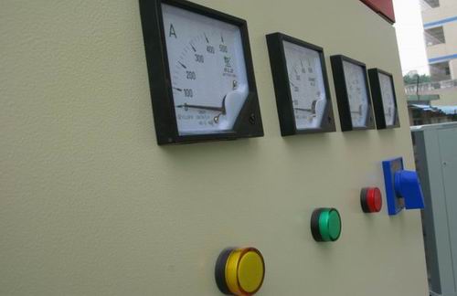 立山成套控制箱